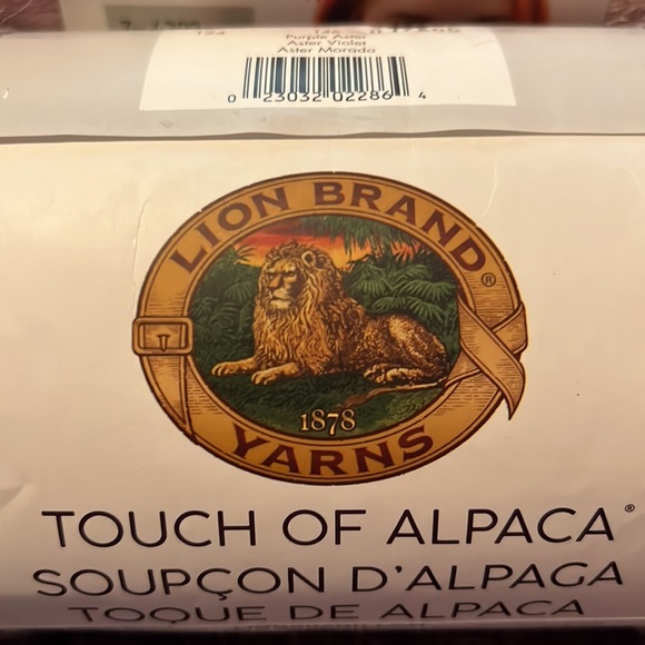Lot of Lion Brand Touch of Alpaca Yarn - Picture 3 of 5